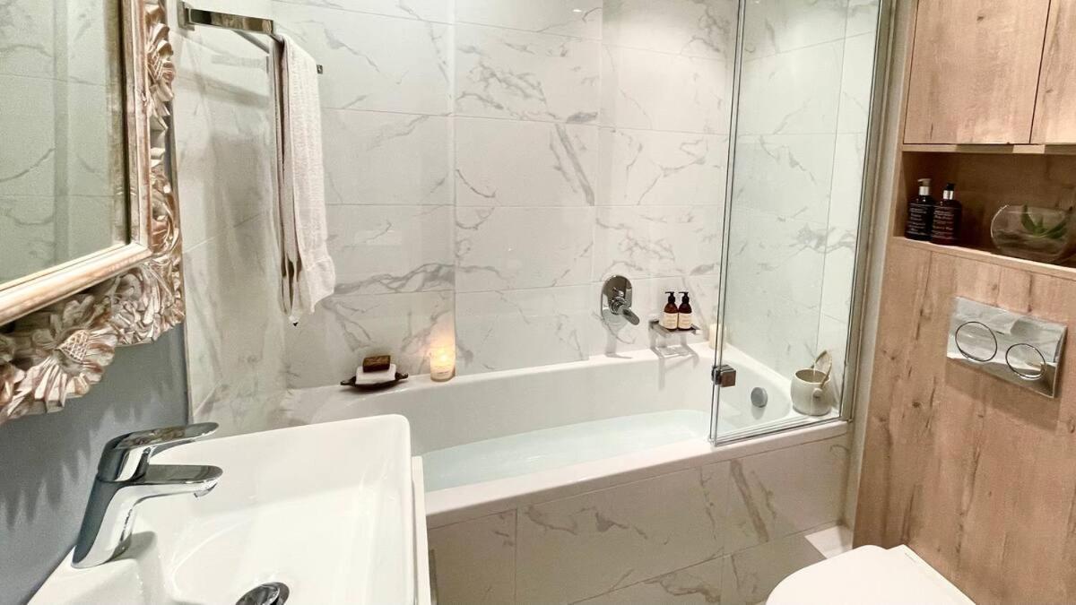 Abode Africa Apartment Блубергстранд Екстериор снимка